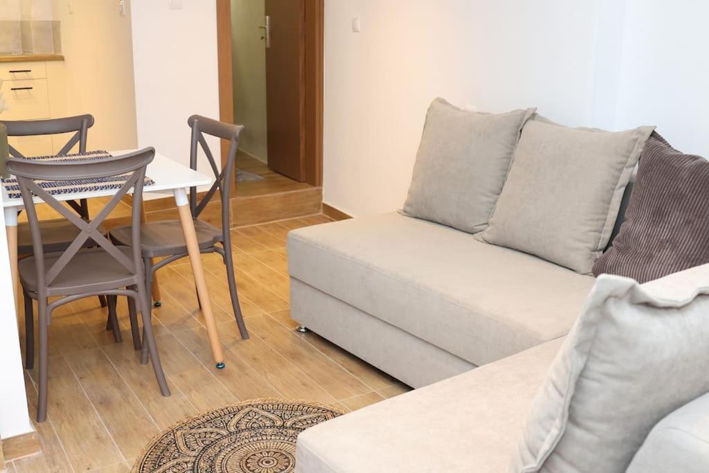 Titinas' Villa Plomari Exteriör bild